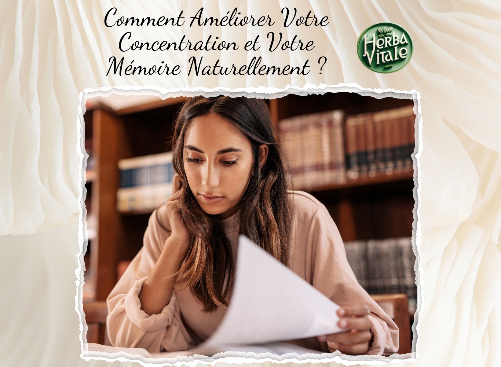 Femme qui étudie dans une bibliothèque